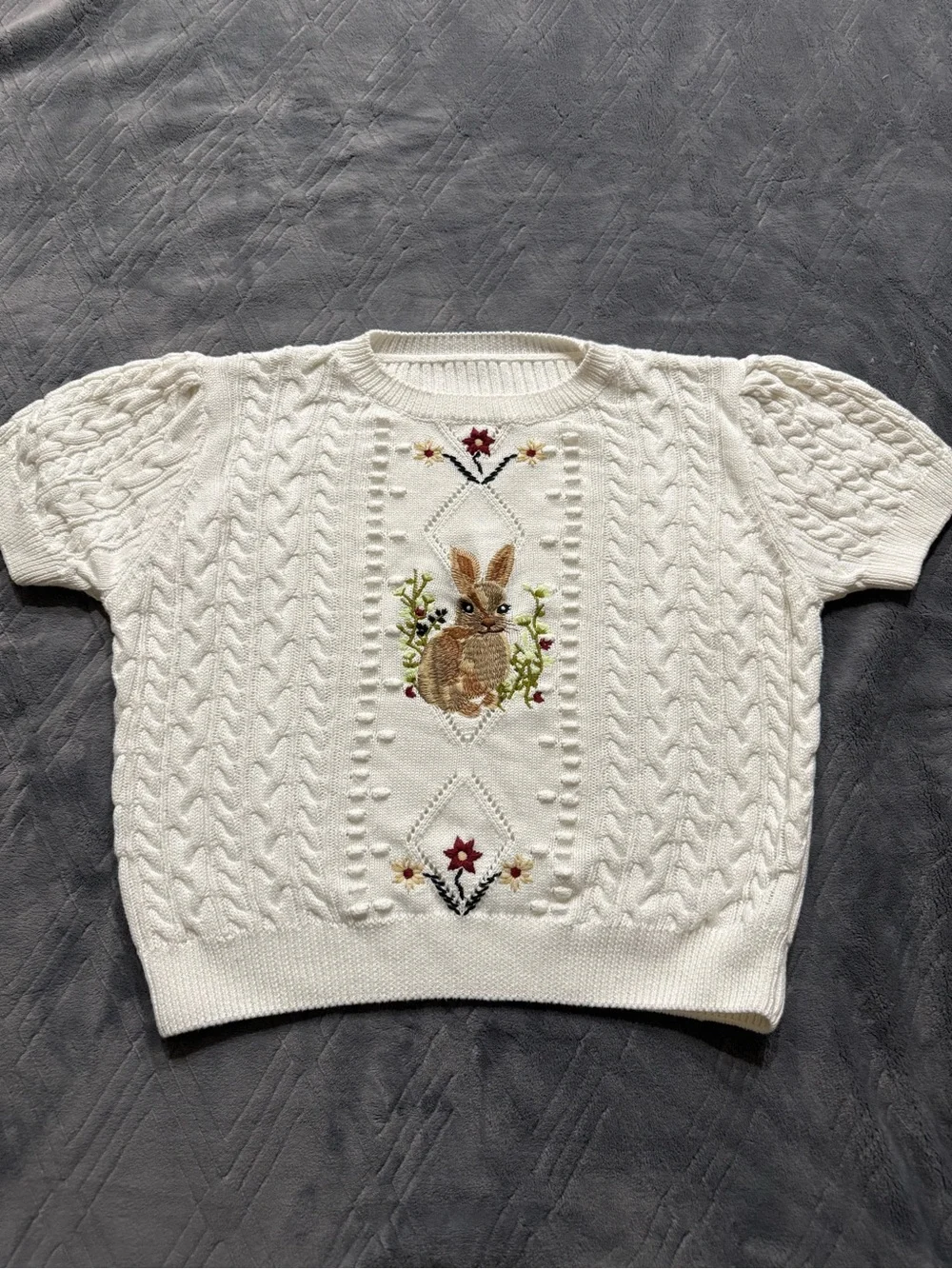NWOT Cider Cream Cable-Knit Bunny Embroidered Short Sleeve Sweater - Size 1XL